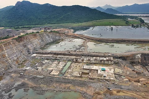 Polavaram project creates record by pouring 32,000 cubic mts of concrete in 24 hrs
