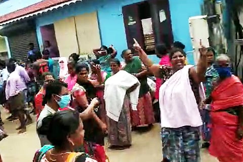 Residents in Kerala’s Poonthura protest restrictions, govt to address issues