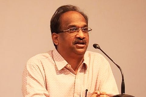 Prof Nageshwar addressing a gathering