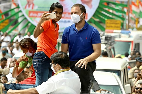 Congress leader Rahul Gandhi campaigning in Western districts of Tamil Nadu