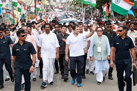 Rahul Gandhi walking in Kanniyakumari along with a huge crowd