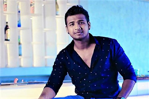 Video: 'Bigg Boss' Telugu winner Rahul Sipliganj injured after scuffle at Hyderabad pub