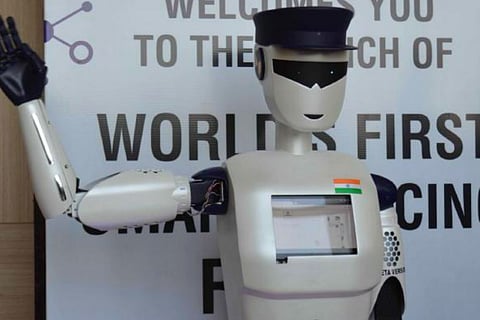 In a first, ICICI Bank deploys ‘robotic arms’ to count currency notes