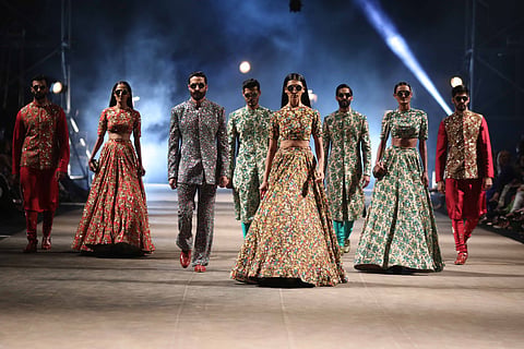Sabyasachi opens Lakmé Fashion Week, pays ode to 1970s era