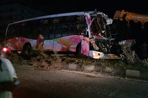 Two buses collide in Salem leaving 7 dead, over 30 injured
