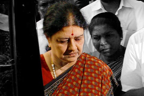 Sasikala to be expelled from AIADMK, OPS settles for deputy CM