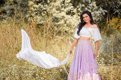 Actor Sruthi Hariharan announces pregnancy on Instagram