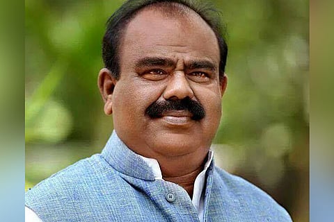 MLAs’ expulsion: HC issues show cause notice to Telangana Speaker Madhusudhana Chary