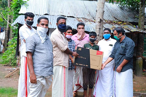 Scores of students without TV miss virtual classes, Kerala tries to find solutions