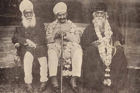 Sir Amin Jung, Maharaja Kishen Pershad and Rabindranath Tagore in Hyderabad, 1933