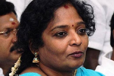 Chennai auto driver manhandled by BJP cadre for asking Tamilisai about fuel prices
