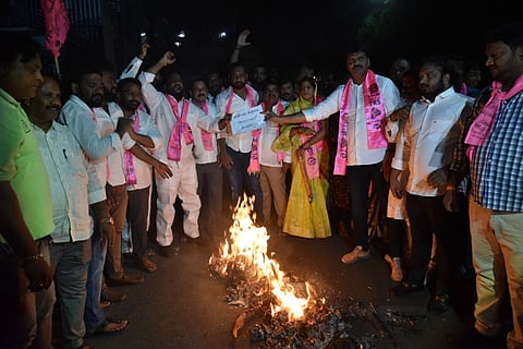 TRS leaders protesting against the BJP