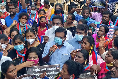 VCK protest for ban on Manusmriti
