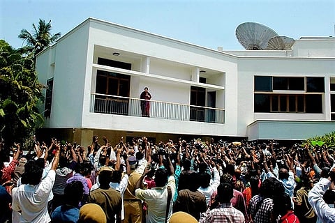 Veda Nilayam memorial row: TN govt promises to consult Jayalalithaa's kin