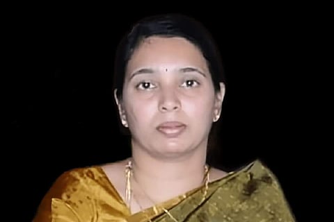 Veena, wife of Karnataka Cong leader Dhruvanarayan dies days after his death