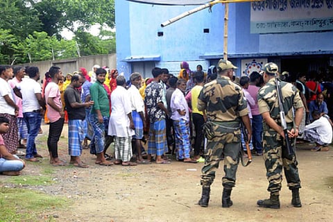 Bengal panchayat polls: Central nodal officer blames SEC over force deployment
