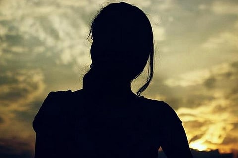 Silhoute image of woman