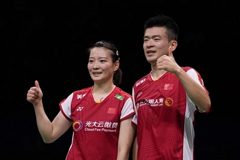Zheng Siwei and Huang Yaqiong