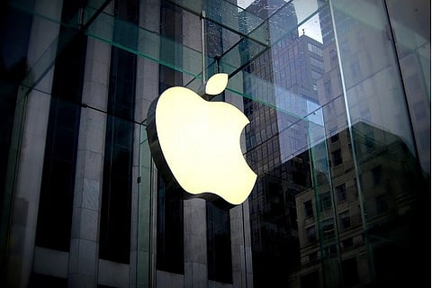 Apple fires 300 in Ireland for listening to Siri’s recordings of people having sex