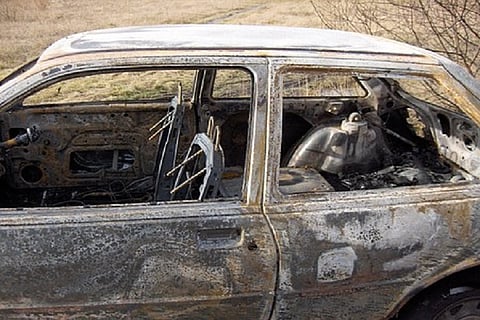 Three persons charred to death in car in Mahabalipuram, police yet to identify bodies