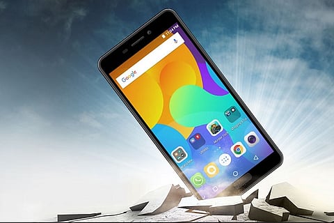 Micromax Canvas 2: An unbreakable glass and free data and calls for a year