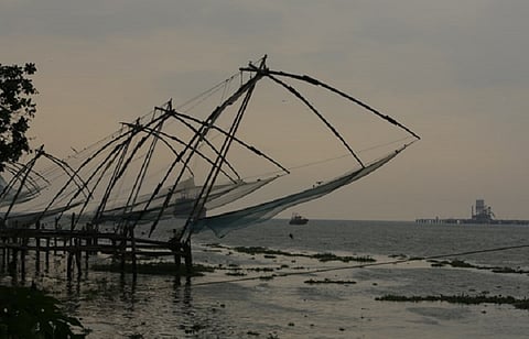 Bodies of young man and woman found floating in Fort Kochi lake, their hands tied together