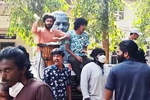 Halla Bol protest