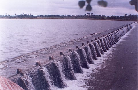 Desperate for water, Maharashtra farmers break open gates of Karnataka barrage
