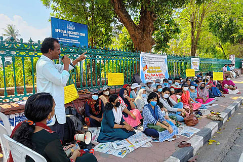 Kerala junior English teachers who lost jobs protest