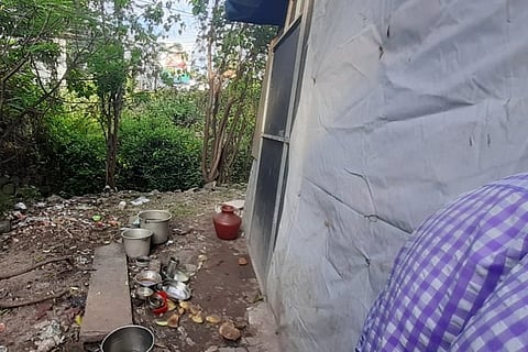 After her kid eats mud out of hunger, poor Kerala woman surrenders kids to authorities