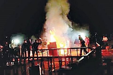 Angry about shortage of liquor, New Year revellers set venue on fire in Hyderabad