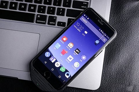 Best of both worlds: Mesuit smart iPhone case with Android, dual sim launched in India