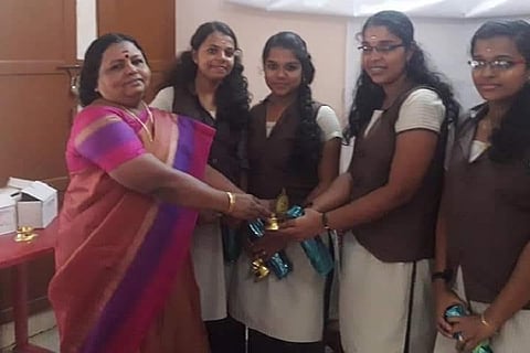 Kerala college students take ailing man on road to hospital, lauded by social media