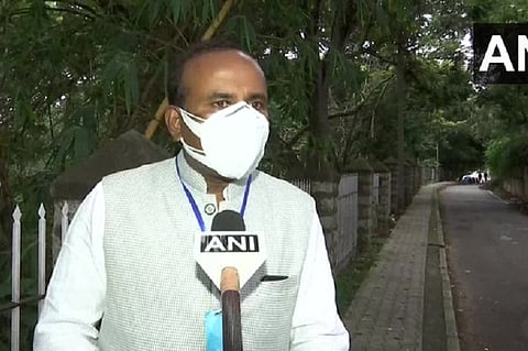 Bengaluru riots case: HC asks cops to take all steps to arrest ex-Mayor Sampath Raj