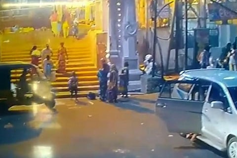 Video: Woman kidnaps 4-month-old baby from Karimnagar Temple