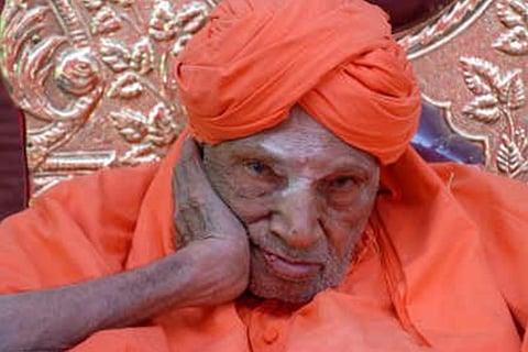 'The walking god is no more': Karnataka leaders mourn Siddaganga seer's death