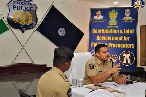 Busted! AP cops mistreat man without knowing he was an undercover officer