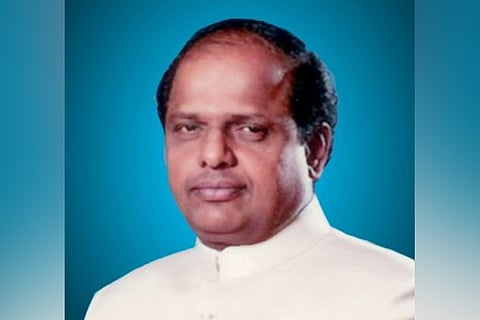 Former Union Minister and 4-time Mangaluru MP V Dhananjay Kumar passes away