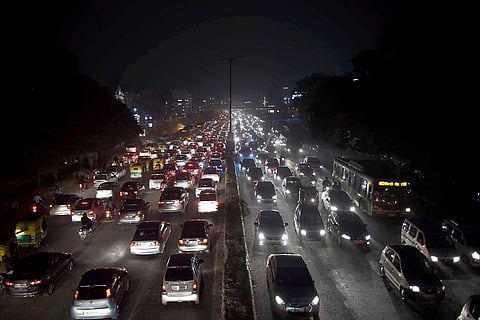 Traffic plying on road