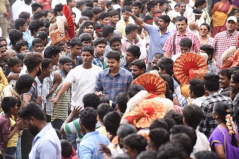 Vijay mobbed by fans at a wedding in Pondicherry