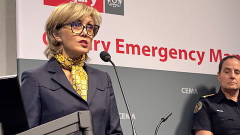Calgary Mayor Jyoti Gondek and Calgary Emergency Management Agency Chief Susan Henry (r) on Tuesday.