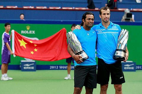 Paes, Stepanek win Shanghai Masters doubles title