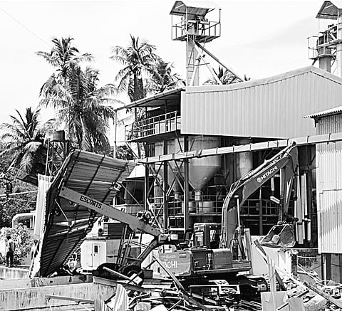 Encroachments by rice mill owned by Nehru’s brother removed near Lalgudi