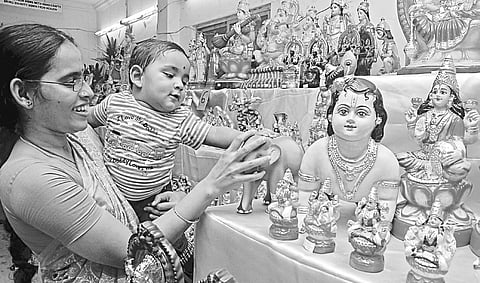 Women shop till they drop for dolls this Navarathri