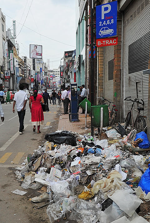 Contractors, rain leave Bangalore city stinking again