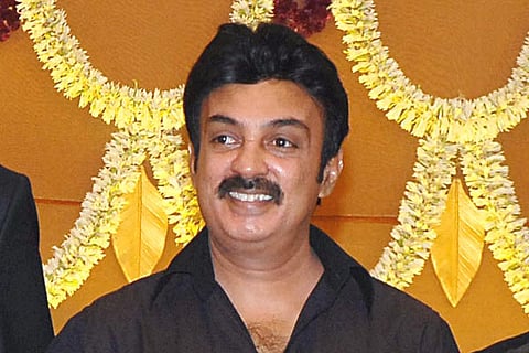 'Mic' Mohan makes a comeback