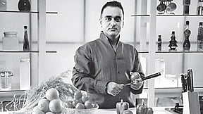 Twist of taste with Vineet Bhatia is back! 