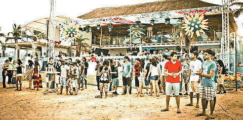 Sand, surf and electronica 