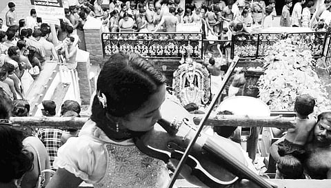 Thousands flock to Dakshina Mookambika