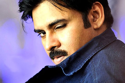 'Cameraman Ganga Tho Rambabu' (Telugu)